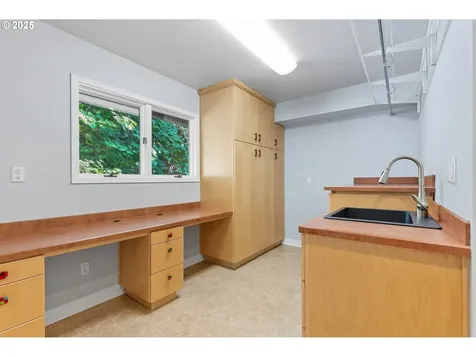 4730 SW Dosch Park Lane Portland OR 97239