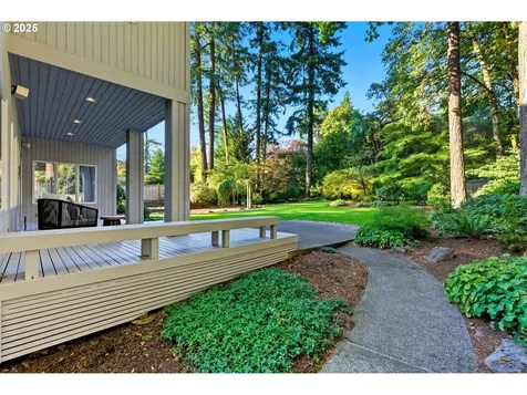 4730 SW Dosch Park Lane Portland OR 97239
