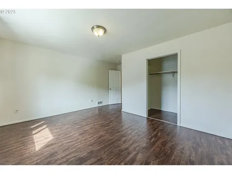 106/108 S 72nd Street Springfield OR 97478