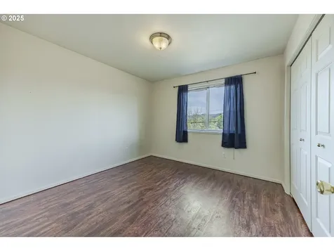 106/108 S 72nd Street Springfield OR 97478