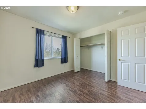 106/108 S 72nd Street Springfield OR 97478