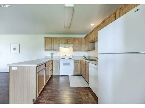 106/108 S 72nd Street Springfield OR 97478