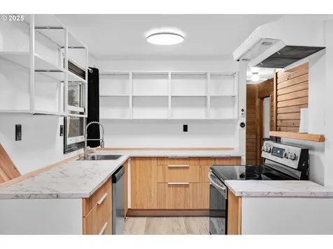 2227 SE 141st Avenue Portland OR 97233