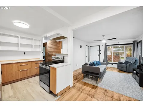 2227 SE 141st Avenue Portland OR 97233
