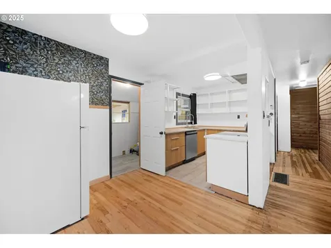 2227 SE 141st Avenue Portland OR 97233
