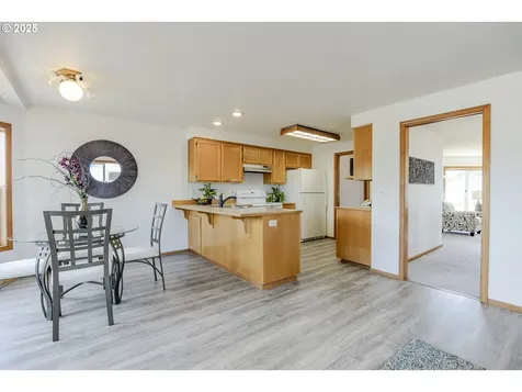 7324 B Street Springfield OR 97478