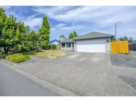 7324 B Street Springfield OR 97478