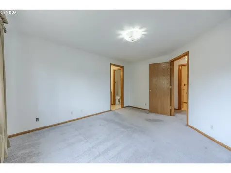 7324 B Street Springfield OR 97478