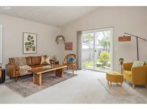 1747 NE Gertz Road Portland OR 97211