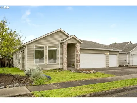 1747 NE Gertz Road Portland OR 97211