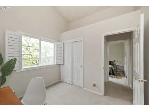 1747 NE Gertz Road Portland OR 97211