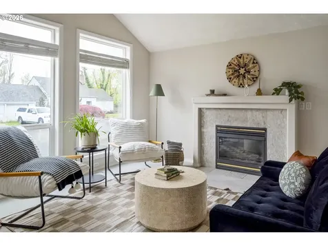1747 NE Gertz Road Portland OR 97211