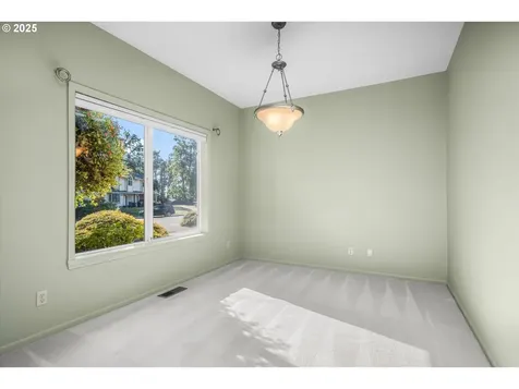 4324 Forsythia Street Springfield OR 97478