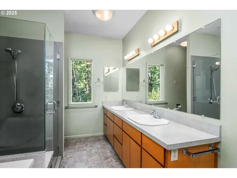 4324 Forsythia Street Springfield OR 97478