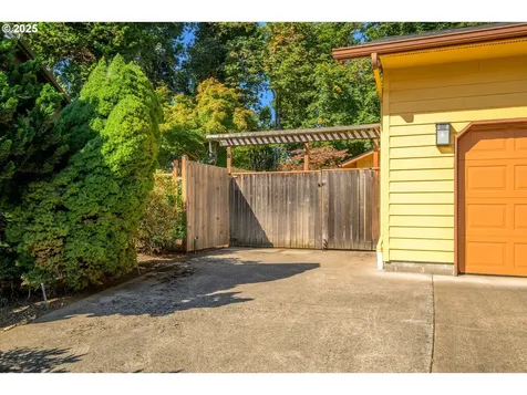 4324 Forsythia Street Springfield OR 97478