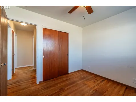 1711 Johnson Street North Bend OR 97459