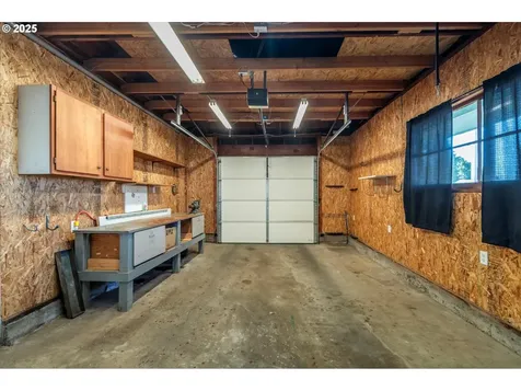 1711 Johnson Street North Bend OR 97459