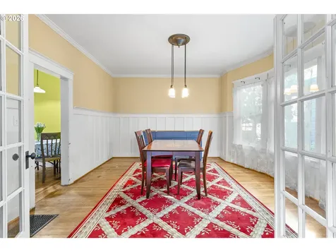 3027 SE Belmont Street Portland OR 97214