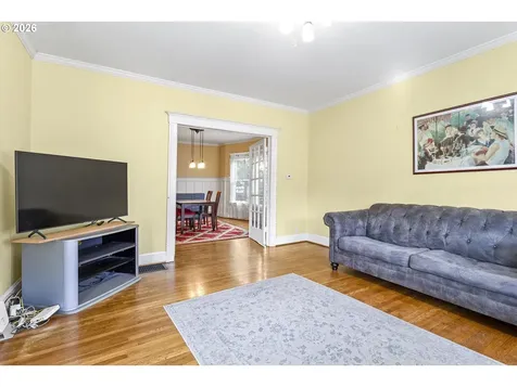 3027 SE Belmont Street Portland OR 97214
