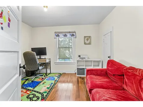 3027 SE Belmont Street Portland OR 97214