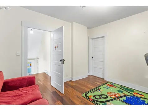 3027 SE Belmont Street Portland OR 97214