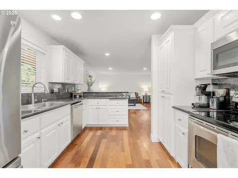 11989 SE Eagle Drive Clackamas OR 97015