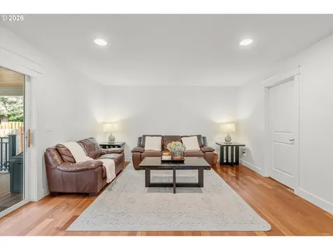 11989 SE Eagle Drive Clackamas OR 97015