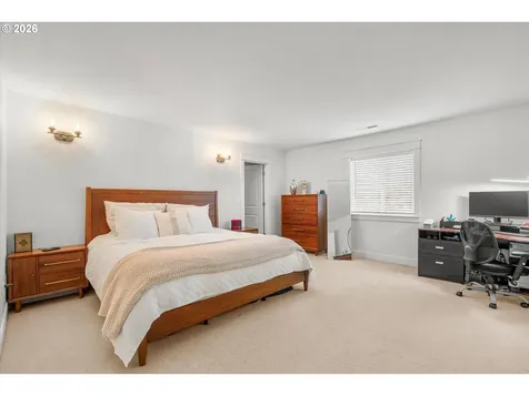 11989 SE Eagle Drive Clackamas OR 97015