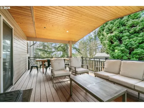 11989 SE Eagle Drive Clackamas OR 97015