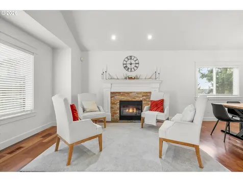 11989 SE Eagle Drive Clackamas OR 97015