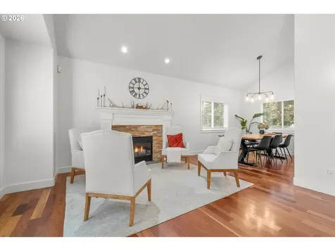 11989 SE Eagle Drive Clackamas OR 97015