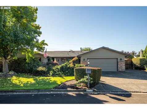 2121 Firth Avenue Springfield OR 97477