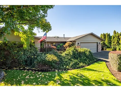 2121 Firth Avenue Springfield OR 97477
