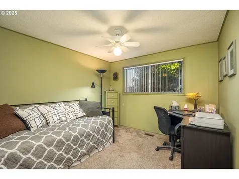 2121 Firth Avenue Springfield OR 97477