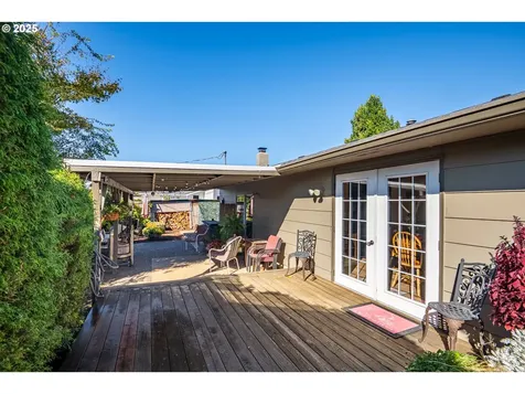 2121 Firth Avenue Springfield OR 97477