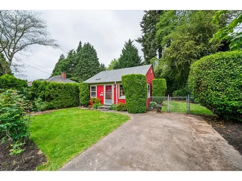 4015 SE Tenino Street Portland OR 97202