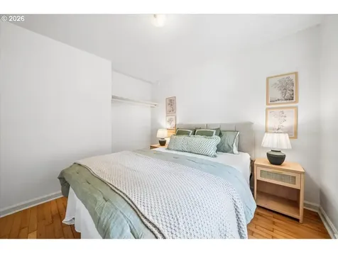 4015 SE Tenino Street Portland OR 97202