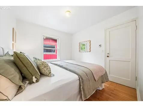 4015 SE Tenino Street Portland OR 97202