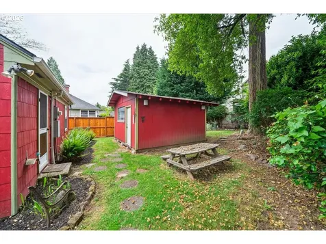 4015 SE Tenino Street Portland OR 97202