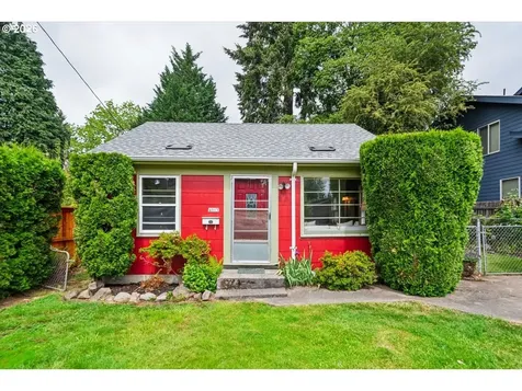 4015 SE Tenino Street Portland OR 97202