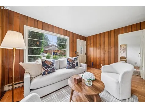 4015 SE Tenino Street Portland OR 97202