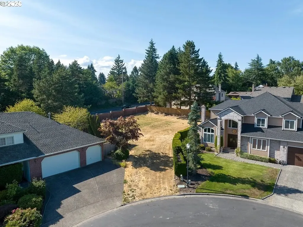 14292 NW Lakeshore Court Portland OR 97229