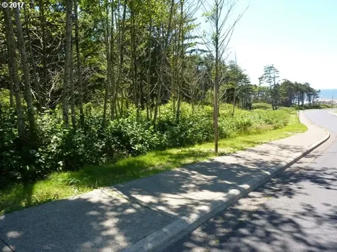 4000 NW Blk 40th Street Lincoln City OR 97367