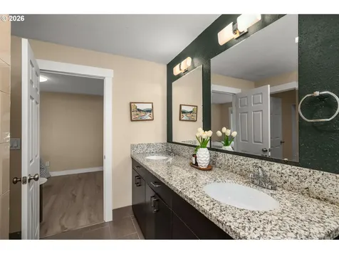 14724 SE Market Court Portland OR 97233
