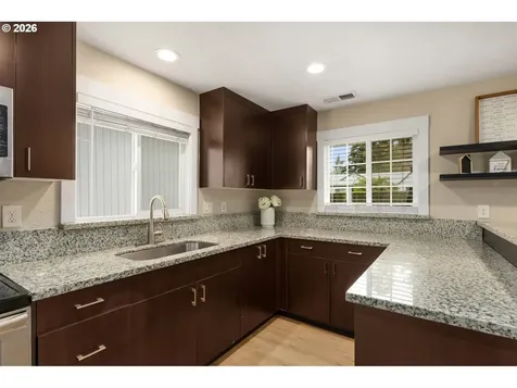 14724 SE Market Court Portland OR 97233