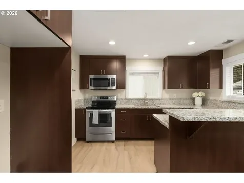 14724 SE Market Court Portland OR 97233