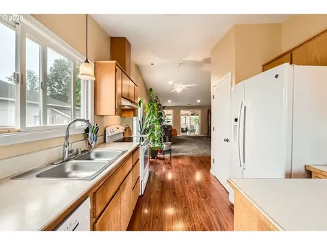 15619 NE Hickory Street Vancouver WA 98682