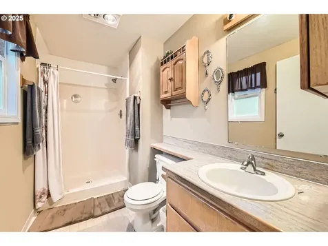15619 NE Hickory Street Vancouver WA 98682