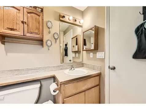 15619 NE Hickory Street Vancouver WA 98682