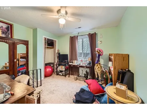 15619 NE Hickory Street Vancouver WA 98682